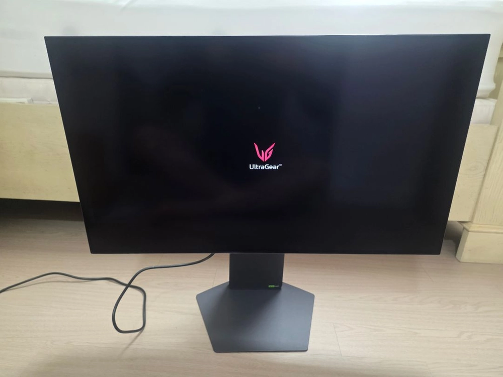 LG 울트라기어 32GS95UV 32인치 4K OLED 240Hz / FHD 480Hz 풀박스 판매 이미지