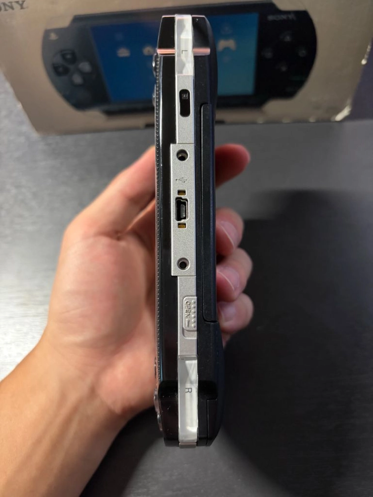PSP 1005 UMD 2개 박스 포함 이미지
