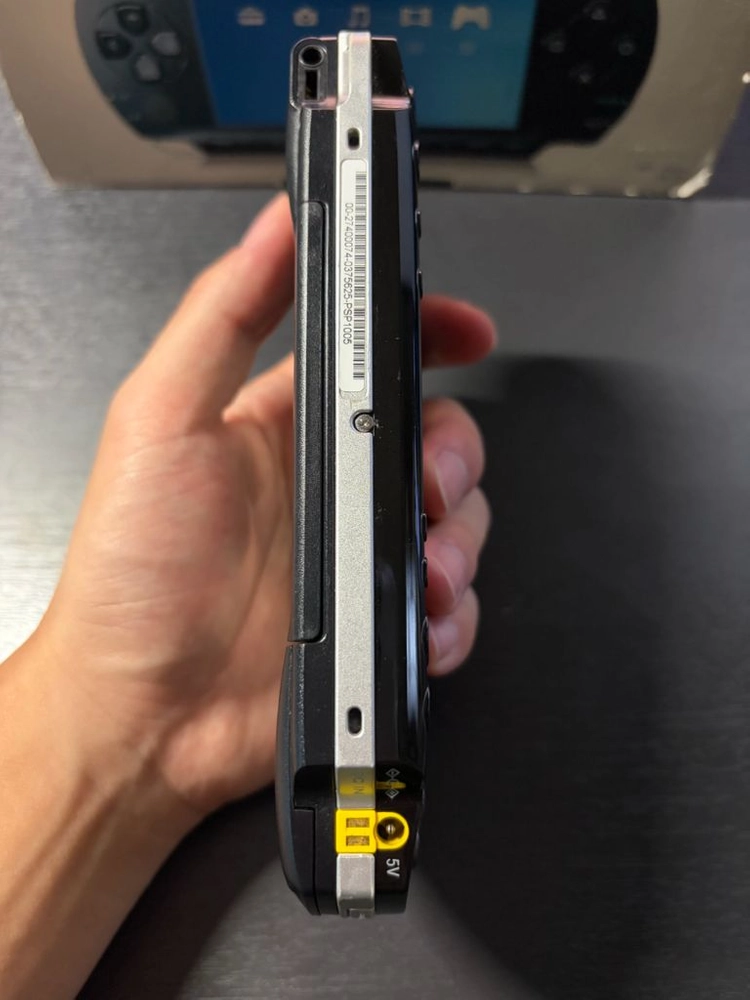 PSP 1005 UMD 2개 박스 포함 이미지