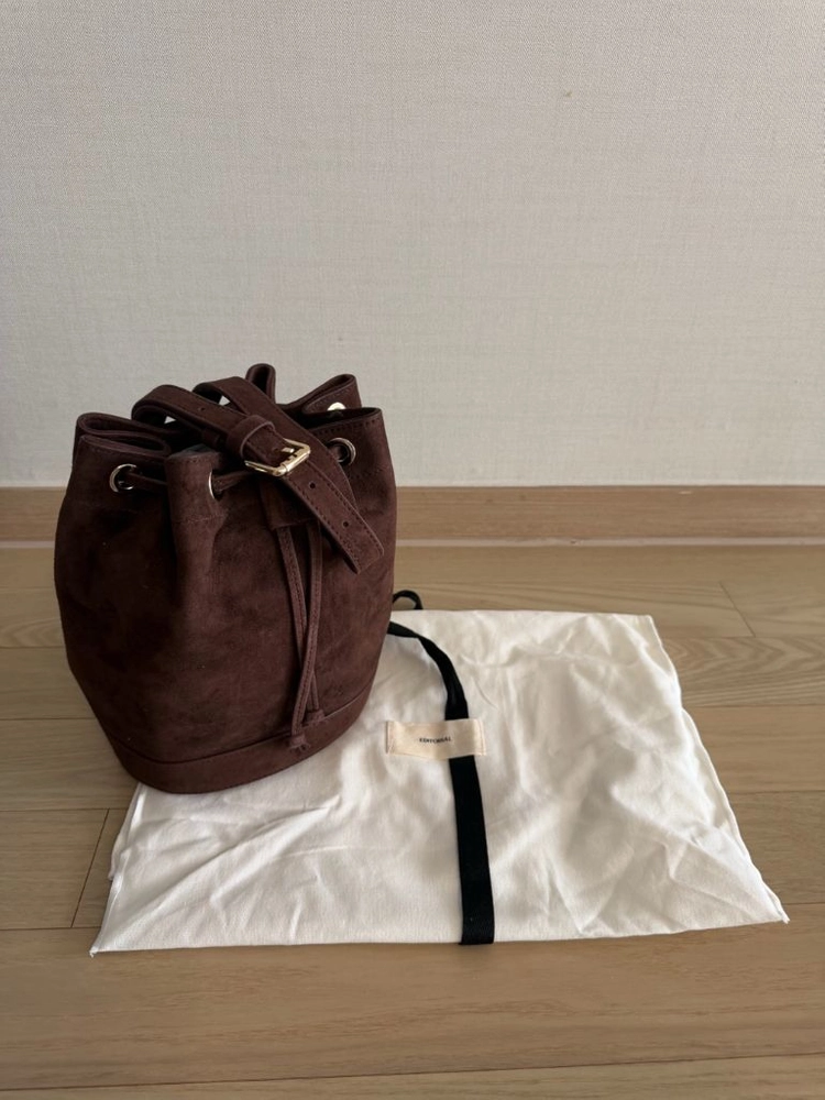 바이미나 스웨이드 복조리 가방(다크브라운) 이미지