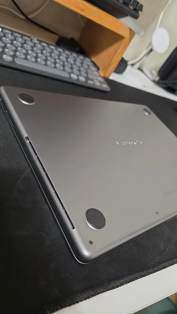 맥북 프로 M3 8g 512gb 이미지