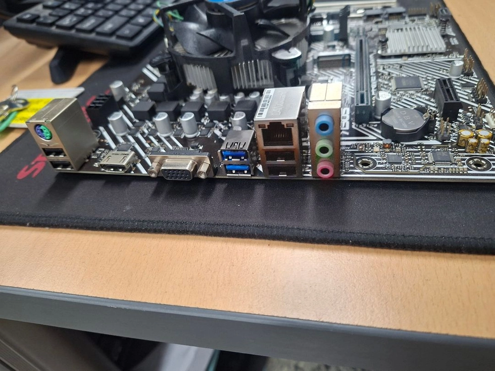 인텔 i5-10400F, H510M 메인보드 셋 이미지