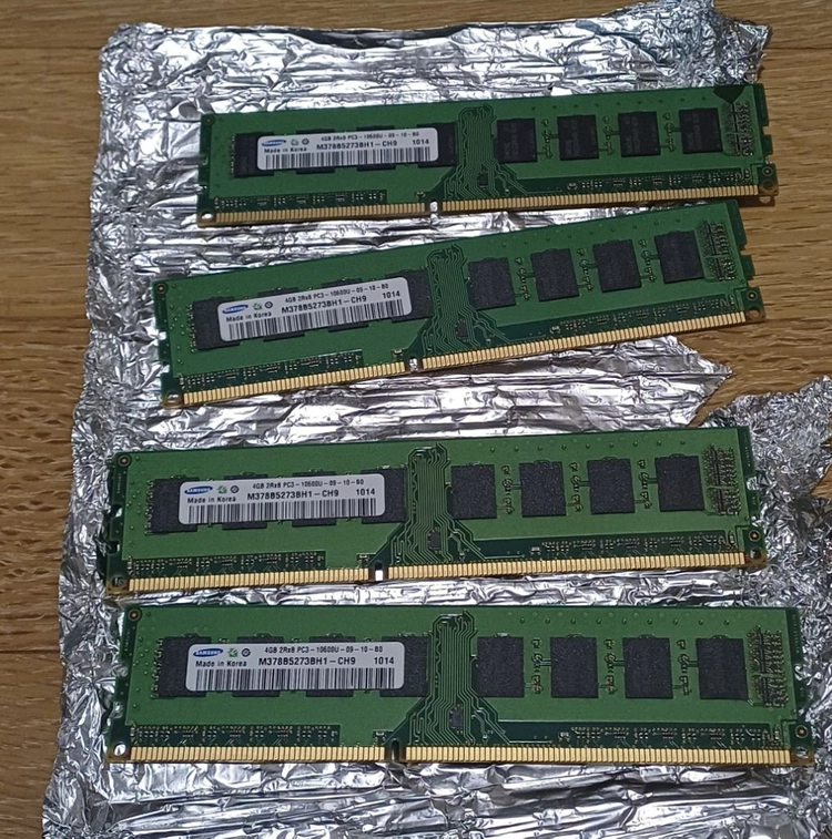 삼성 램 DDR3 4GB X 4개 양면 10600u (데스크탑 PC용) 이미지