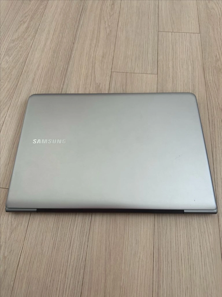 삼성노트북 시리즈5 울트라북 NT531U3C i5 / 6GB / 500GB HDD 이미지