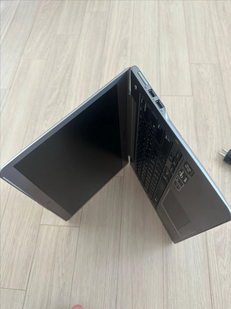삼성노트북 시리즈5 울트라북 NT531U3C i5 / 6GB / 500GB HDD 이미지