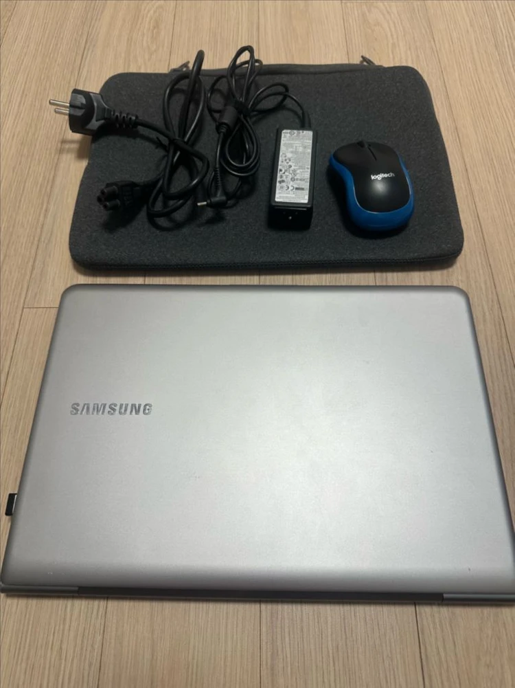 삼성노트북 시리즈5 울트라북 NT531U3C i5 / 6GB / 500GB HDD 이미지