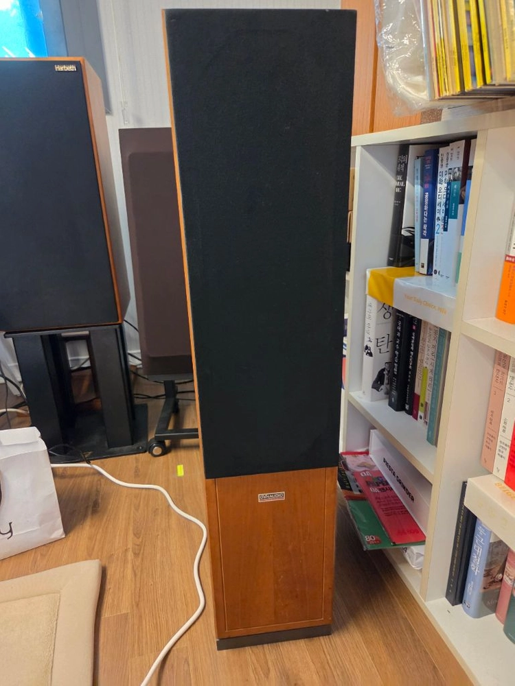 다인오디오 컨투어 1.8mk2(Dynaudio Contour 1.8 mk2)스피커 판매합니다 - 안심되는 중고거래