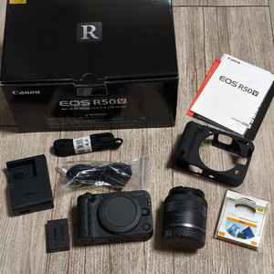 캐논 EOS R50V 카메라 + RF 14-30mm 렌즈 S급 이미지