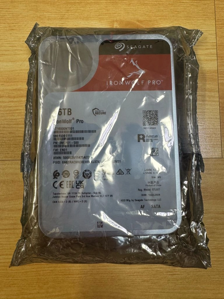 아이언울프 프로 16T HDD 국내정품 새것(보증O) 이미지