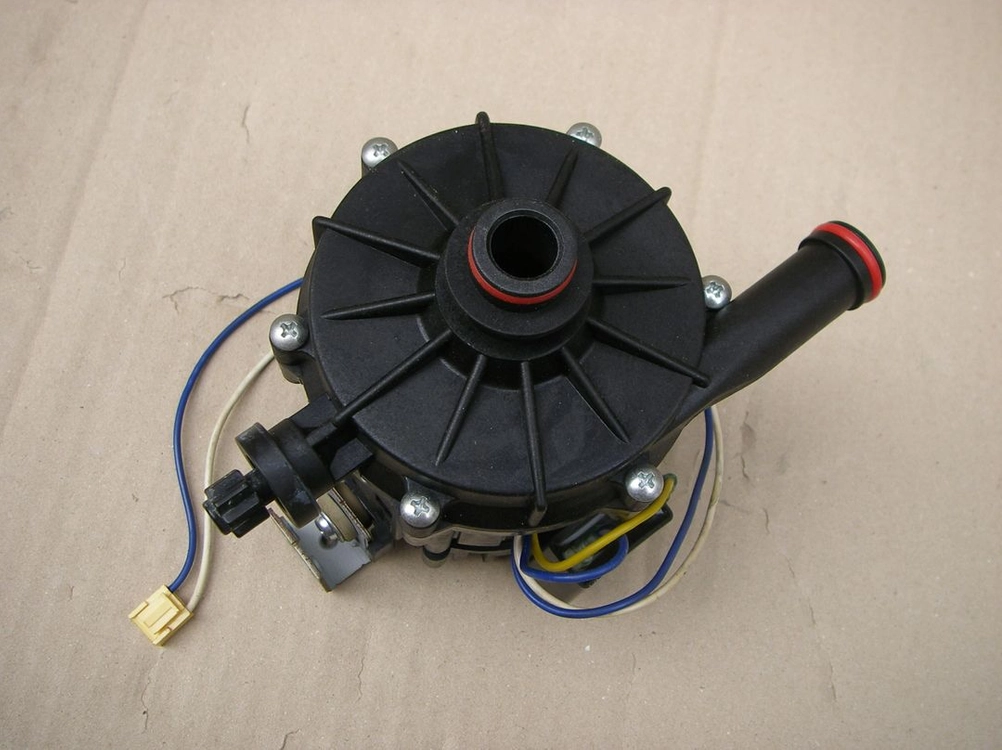 롯데가스 보일러 순환 펌프 CS-0217LTB1 (중고) 이미지