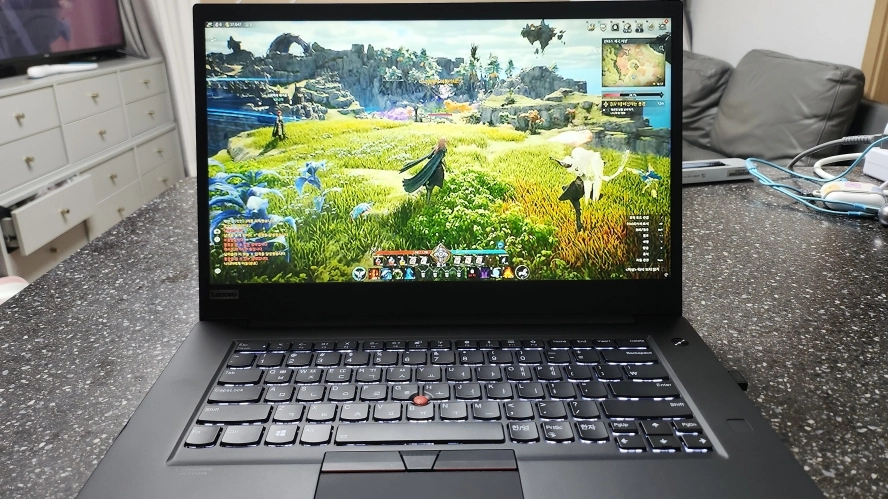 레노버 X1 익스트림 Gen2 기함급 울트라북/GTX1650 - 안심되는 중고거래