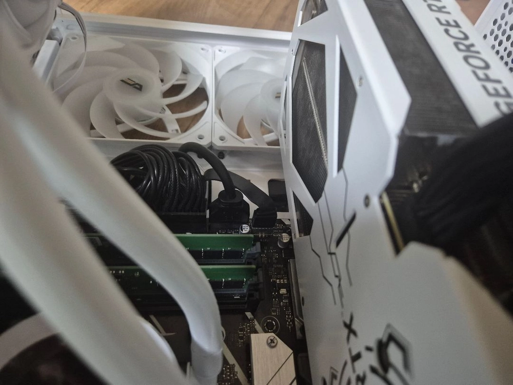 삼성램 ddr5 16gb 2개 b다이 4800 이미지
