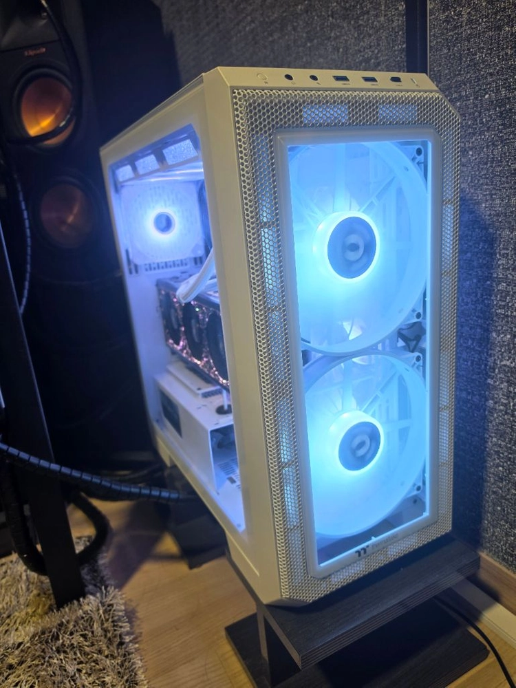 13900k 4090 64gb 2tb 완본체 PC 판매 합니다. 이미지