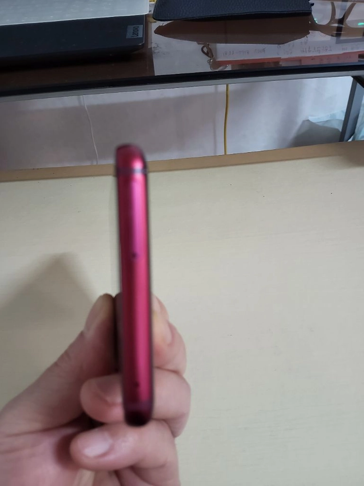 LG Q9 레드 64GB 이미지