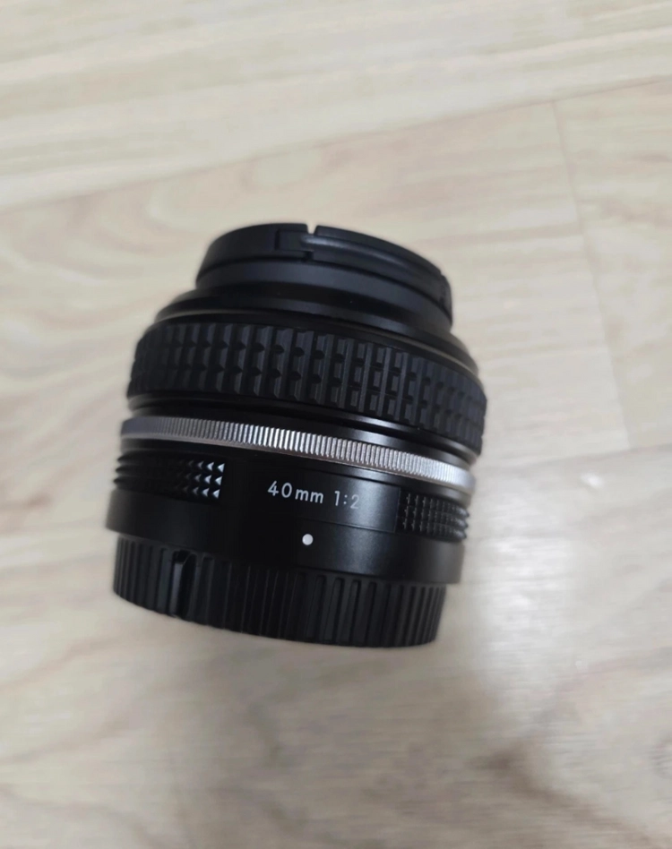 니콘 Zf 40mm 1:2 SE 렌즈킷 이미지