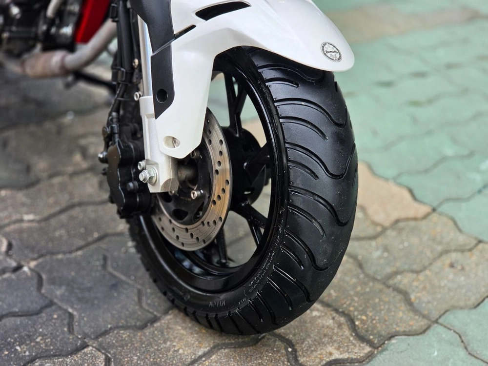 tnt125 베넬리 4849km 오토바이 판매합니다 이미지
