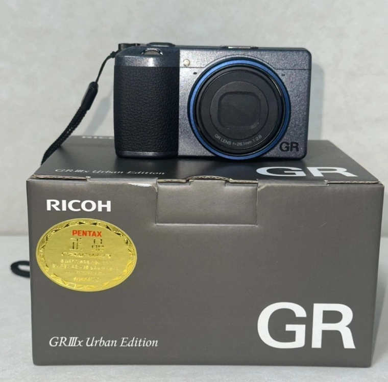 리코 GR3x Urban Edition 풀박스 - 안심되는 중고거래