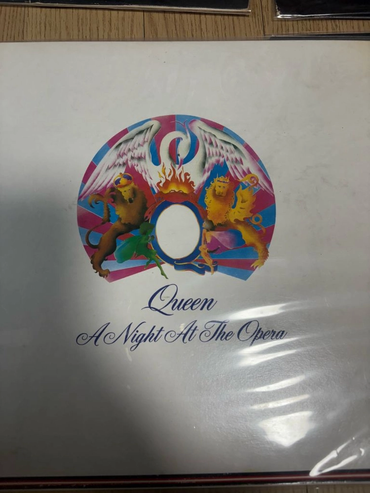 퀸 엘피 2장 _ A Night at the Opera & Queen Greatest Hits (상태-최상) 이미지