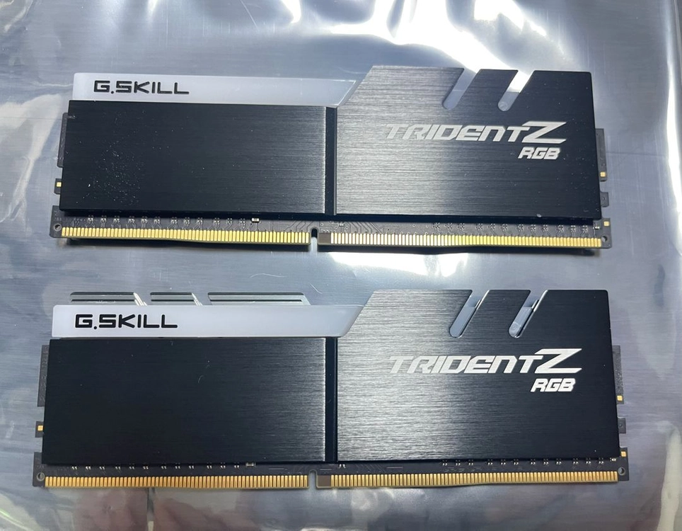 지스킬 트라이던트 DDR4 3600 cl18 16GBx2 32GB 판매합니다. 이미지