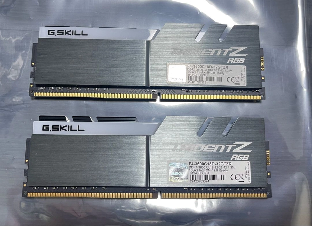 지스킬 트라이던트 DDR4 3600 cl18 16GBx2 32GB 판매합니다. 이미지