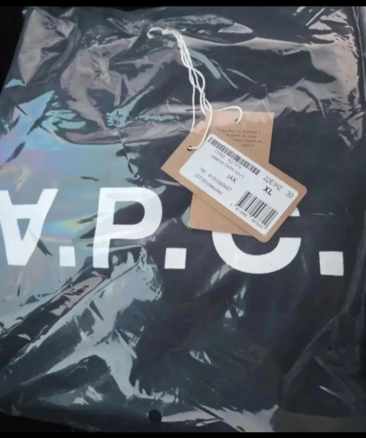 A.P.C. V.P.C. 맨투맨 (네이비 그레이 ) 이미지