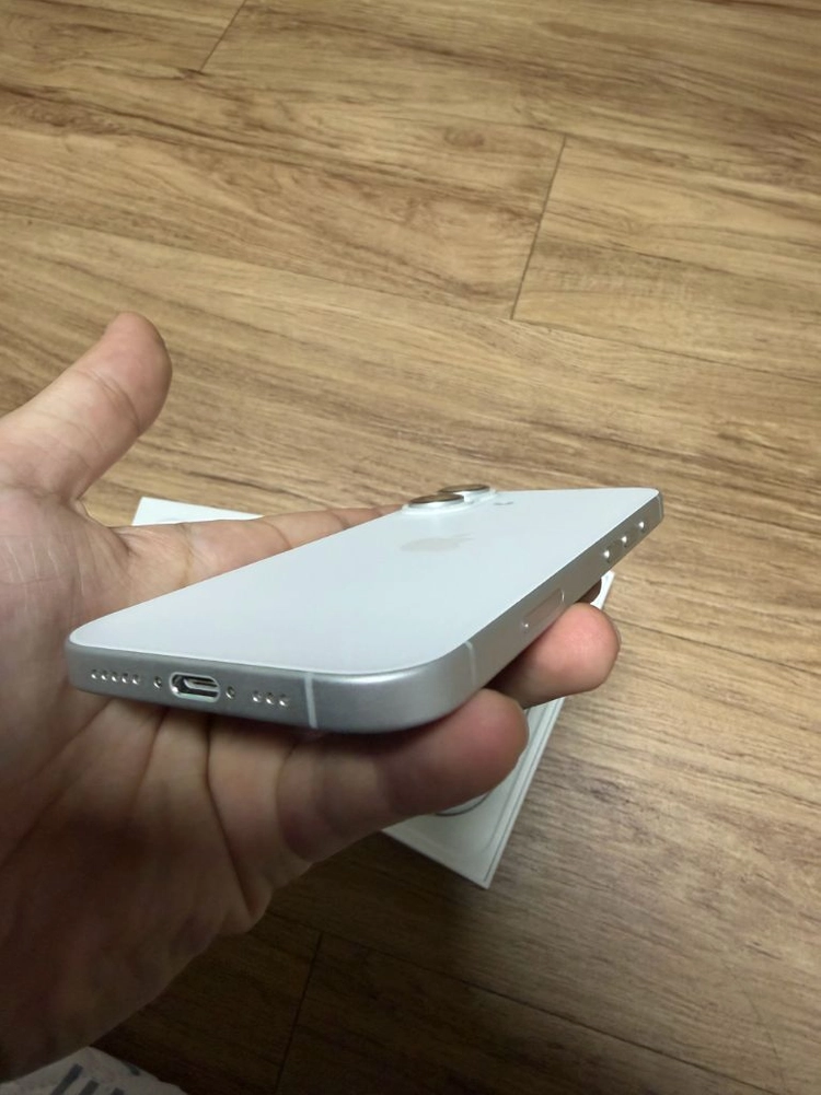 아이폰17 화이트 256GB 배터리 100% 보증 OK 이미지