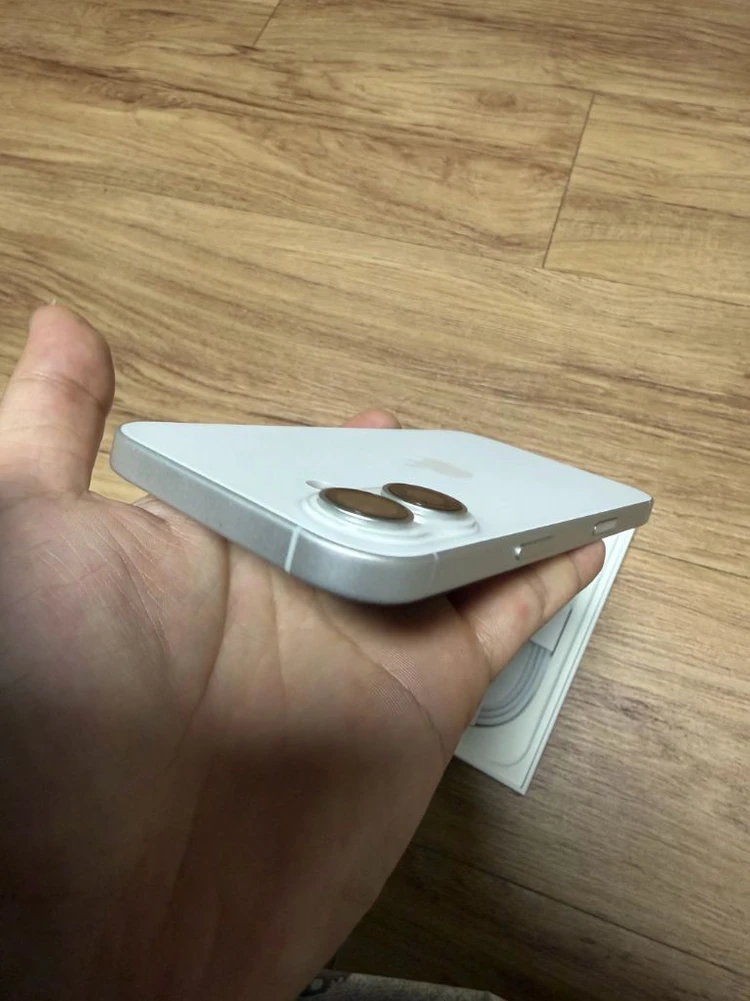 아이폰17 화이트 256GB 배터리 100% 보증 OK 이미지