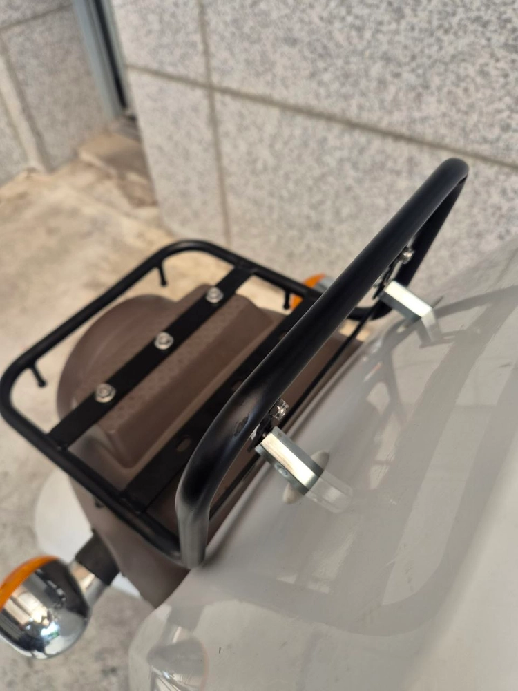 혼다 벤리110 16년 이후 프론트캐리어 팝니다 이미지