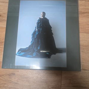 아끼던 미개봉 LP viyl 바이닐 저렴하게 처분하려합니다 장르별로 게시글4개 올려요~ 이미지