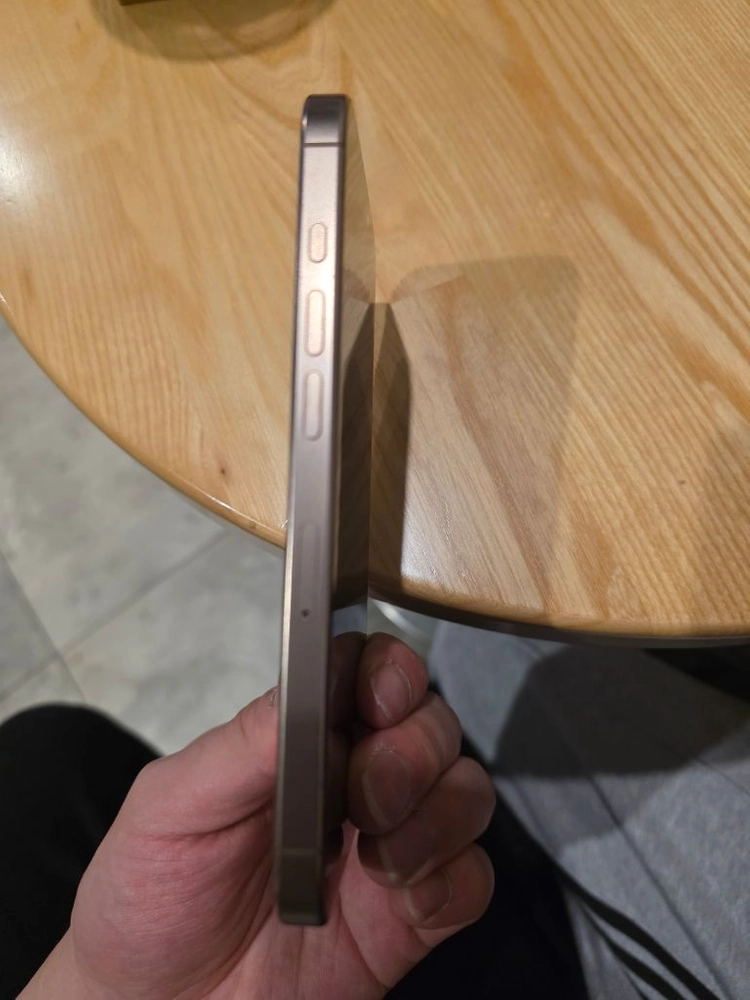 아이폰 16 프로 256gb 이미지