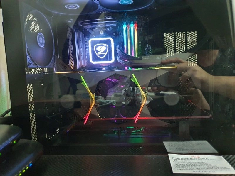 풀박스 MSI RTX 3080 슈프림 X 그래픽카드 이미지