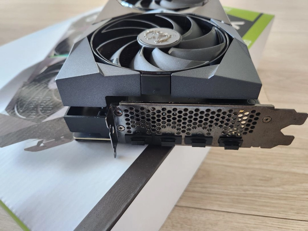 풀박스 MSI RTX 3080 슈프림 X 그래픽카드 이미지