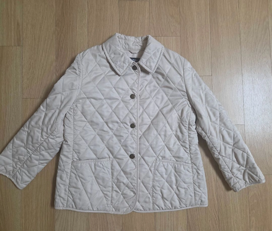 버버리키즈 퀼팅 자켓 122cm (7,8Y)/ 베이지 (택포) 이미지
