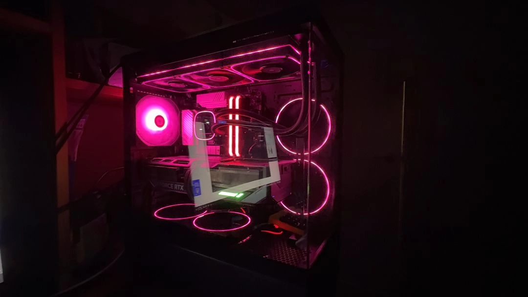 컴퓨터 i5-14600k 14코어 20스레드 / rtx5070ti / 커세어 DDR4 32GB 튜닝램 이미지