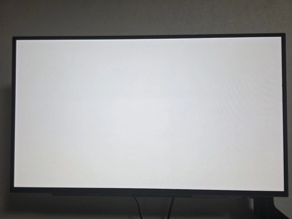 LG 27GX700A OLED 모니터 이미지