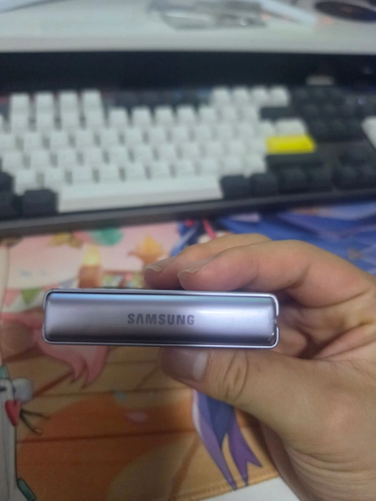 갤럭시z플립3 부품용 이미지