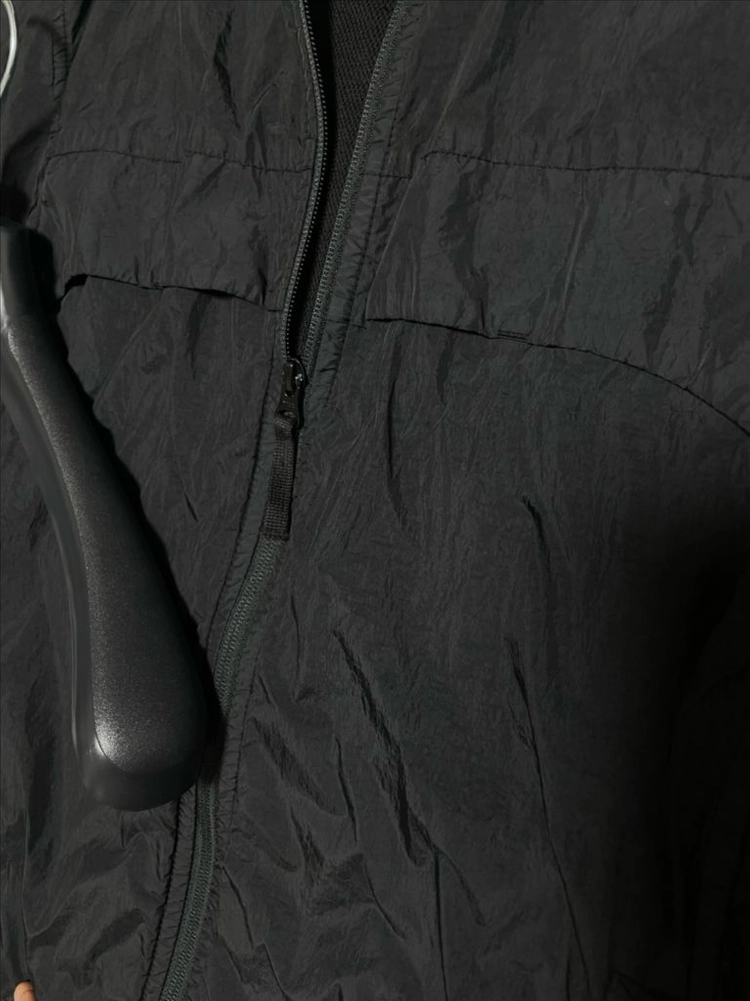 [s] 24ss 스톤아일랜드 크링클랩스 바람막이 자켓 블랙 이미지