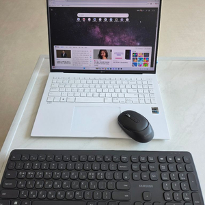 신품급 LG 그램16 노트북 i5 13세대 16램 SSD 256GB 이미지