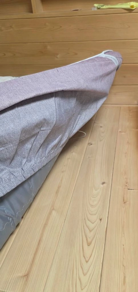 편백나무 침대프레임 이미지
