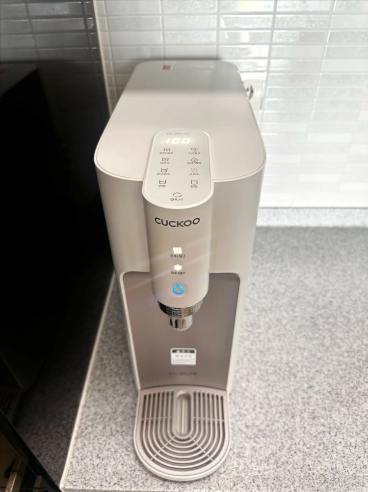 쿠쿠인스퓨어 100도씨 끓인물 냉온정수기 (CP-TS100GW) 이미지