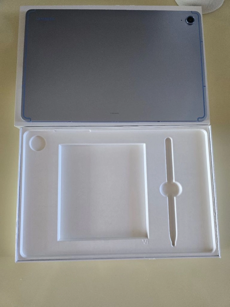 갤럭시탭S10Fe 128gb wifi 펜없음 이미지
