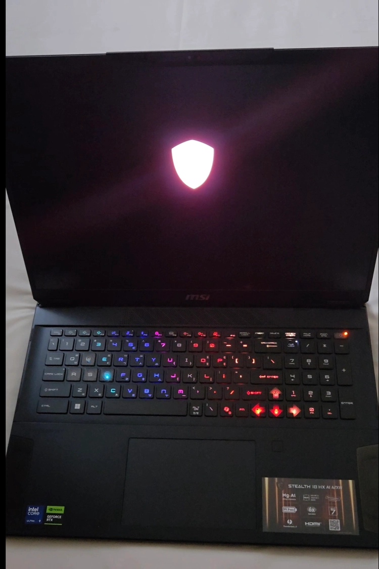 MSI 스텔스 18 HX AI A2XWIG-U9 UHD+Mini LED W11(SSD 2TB) RTX5080/32G 이미지