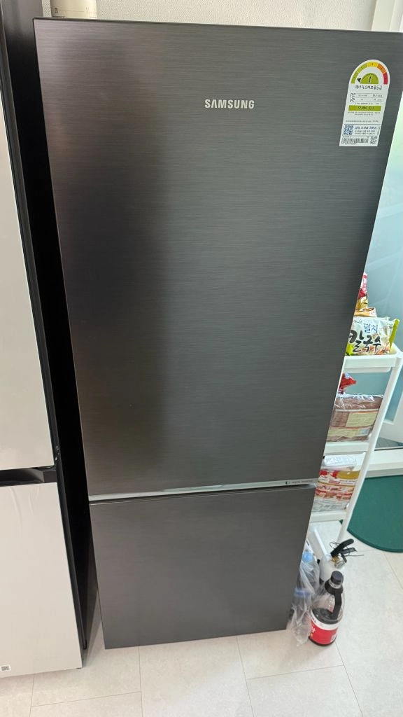 삼성냉장고 2도어 ( RB30R4051B1 ) 팝니다. 상냉장 하냉동 입니다 이미지