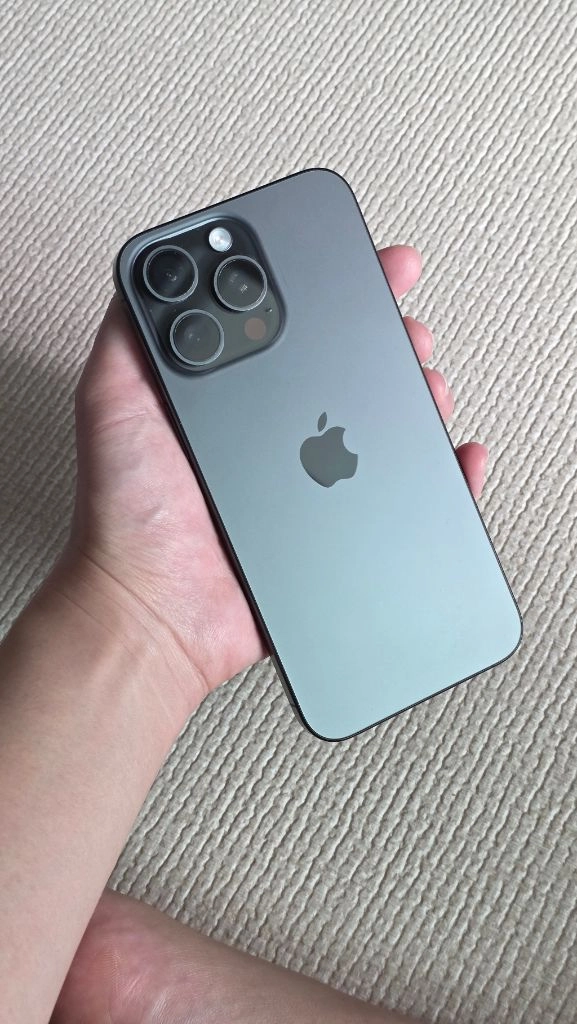 S급 아이폰 15 프로 맥스 512GB 블랙 (+악세서리, 미사용 정품 케이블 등) 이미지