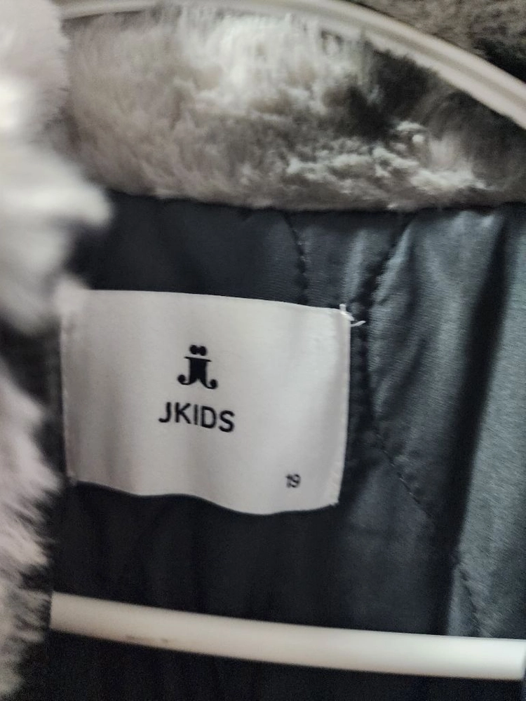 키즈 퍼 자켓 이미지