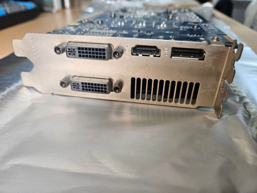 사파이어 라데온 HD 6850 D5 1GB 그래픽카드 이미지