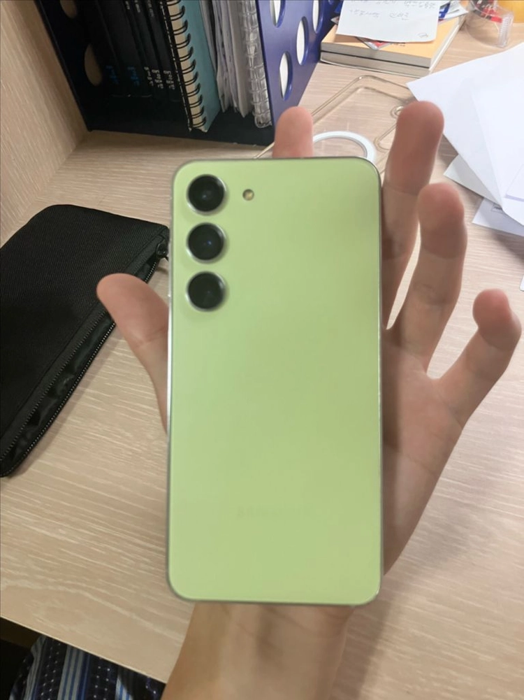 ss급 자급제 갤럭시 s23 512gb 그린 - 무잔상 무흑점+삼성케어 배터리 교체 이미지