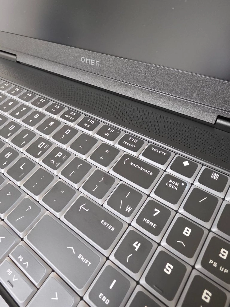 HP 오멘 맥스 (HX375 / RTX5080 / 32GB / 1TB) 게이밍 노트북 *2주전 구매* 이미지