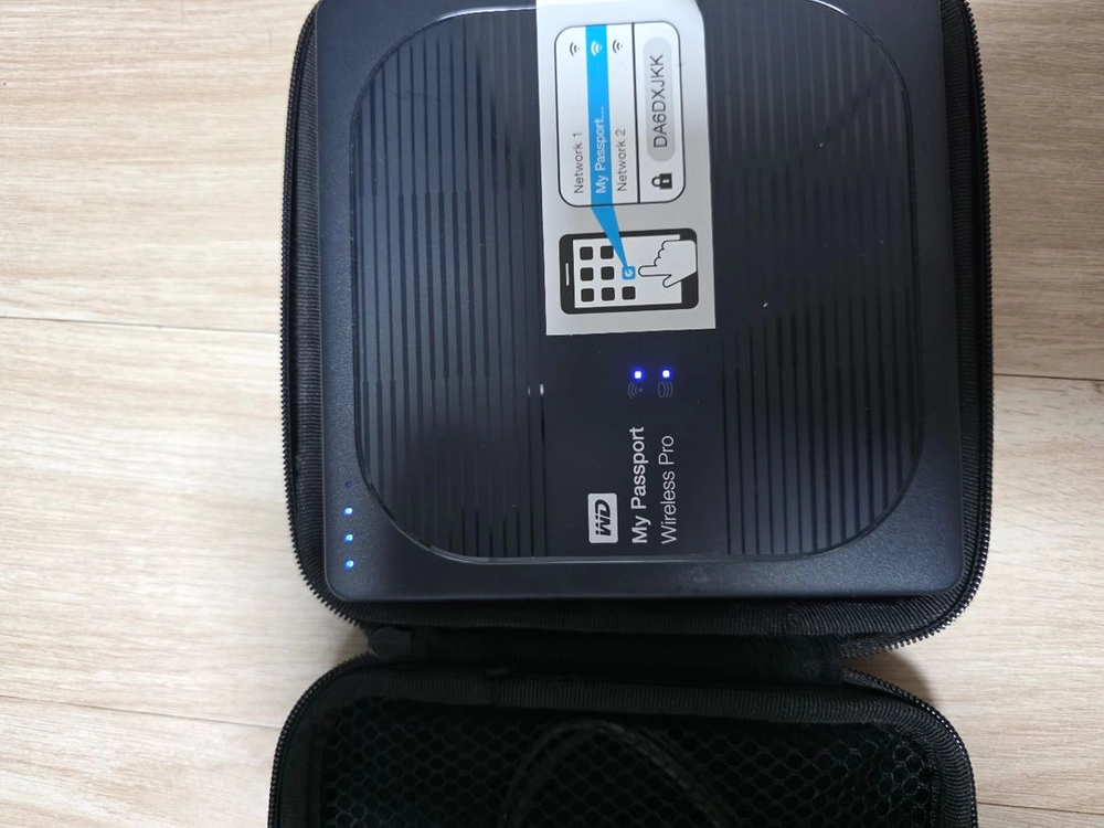 WD My Passport Wireless Pro 무선 외장하드 4TB 이미지