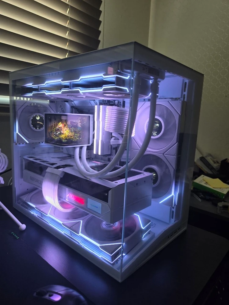 9800x3d + 5080 리안리 풀세팅 하이엔드 데스크탑 이미지